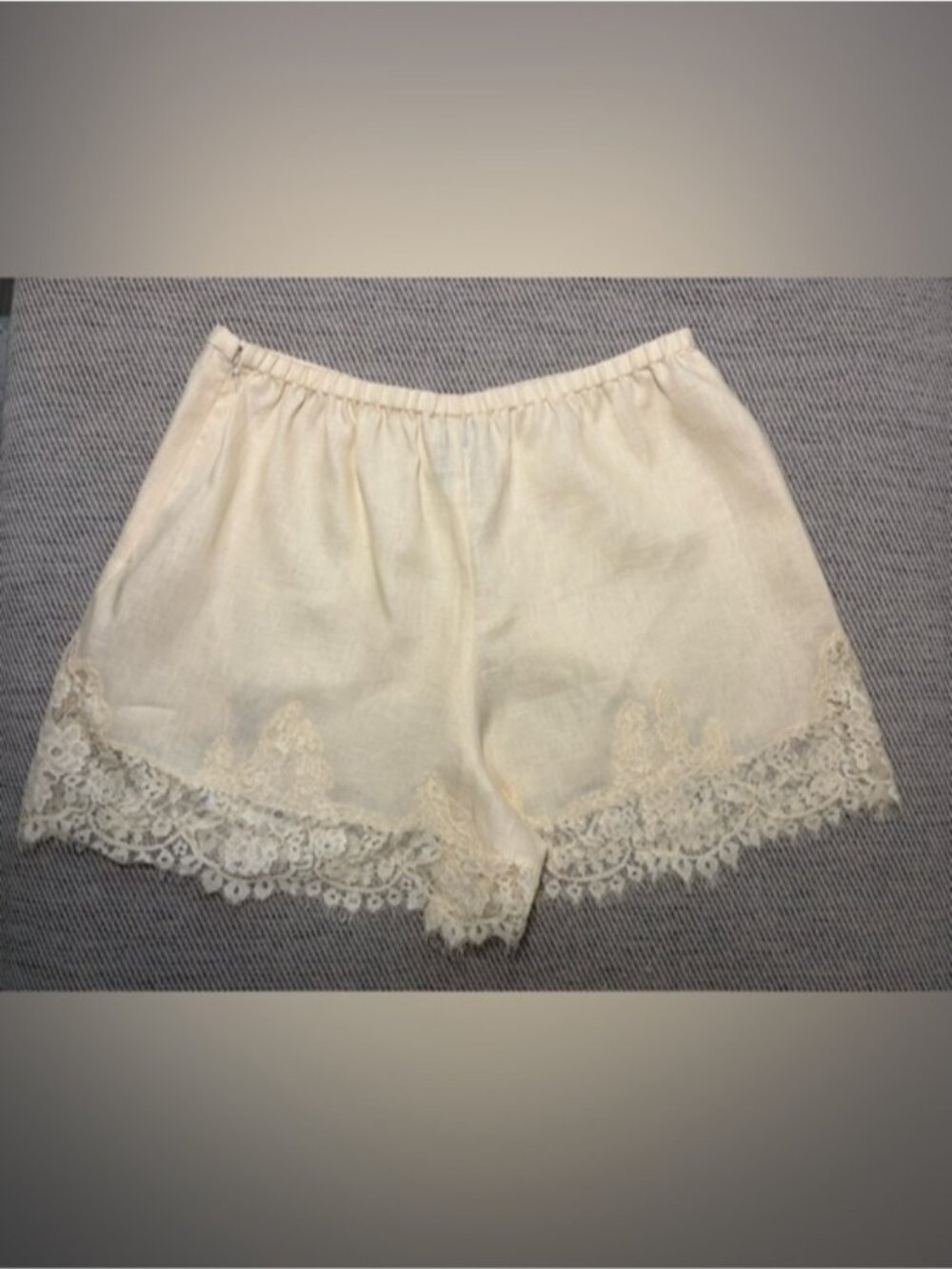 NEW Reformation Fern Sugar Yellow Lace Trim Linen Shorts Elastic Waist | US M - Picture 10 of 13